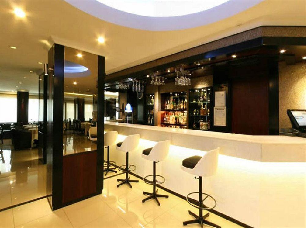 Aksan Hotel İzmir Buitenkant foto