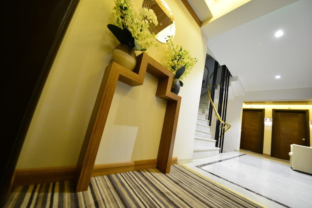 Aksan Hotel İzmir Buitenkant foto