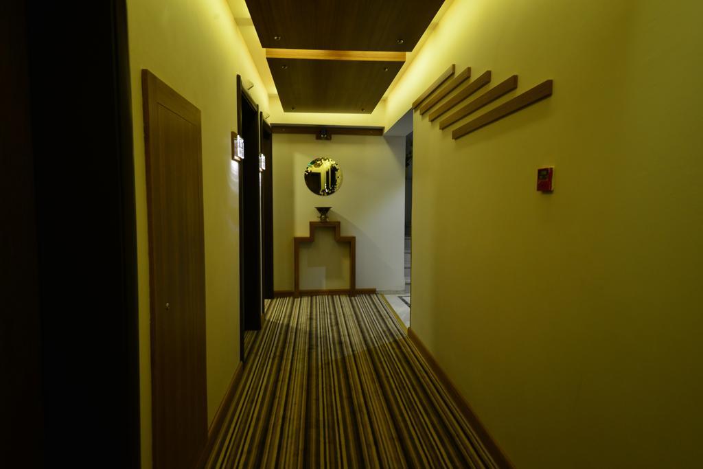 Aksan Hotel İzmir Buitenkant foto