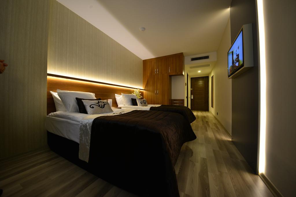 Aksan Hotel İzmir Buitenkant foto