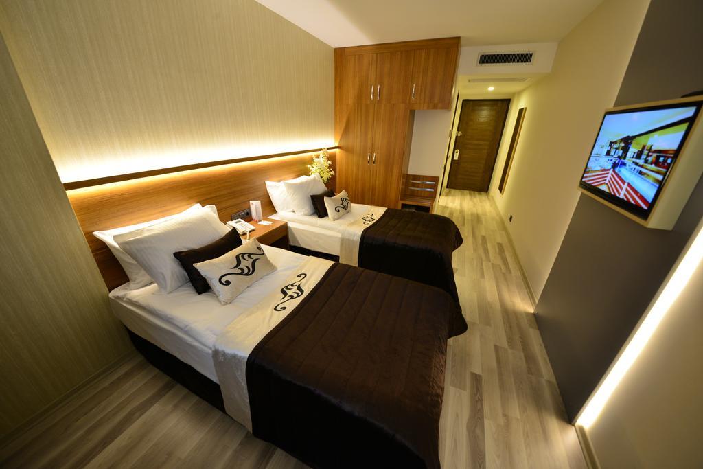 Aksan Hotel İzmir Buitenkant foto